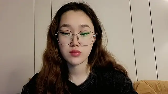 Jennatyan online show from June 25, 2026, 3:15 am