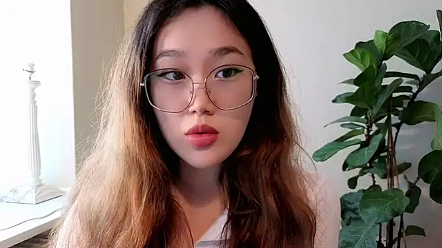 Jennatyan online show from August 3, 2026, 5:26 am