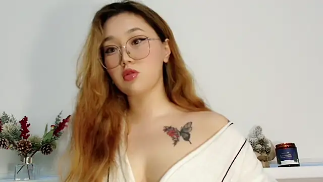 Jennatyan online show from November 26, 2025, 10:59 am