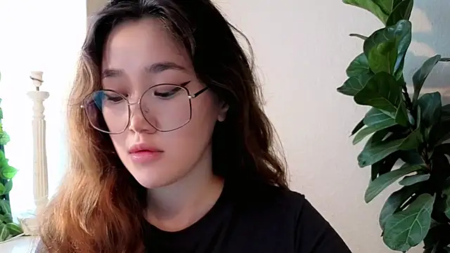 Jennatyan online show from July 31, 2026, 5:40 am
