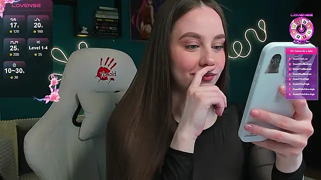 Snapshot of katie_taylorr chatting on March 6, 2026, 9:10 pm katie taylorr online show from March 6, 2026, 9:10 pm