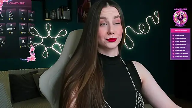 Snapshot of katie_taylorr chatting on November 19, 2025, 10:21 pm katie taylorr online show from November 19, 2025, 10:21 pm