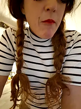 Snapshot of Hexe12346 chatting on November 10, 2025, 4:56 pm Hexe12346 online show from November 10, 2025, 4:56 pm