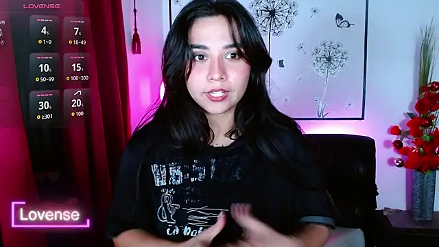 Lune Claire online show from February 3, 2026, 2:53 am