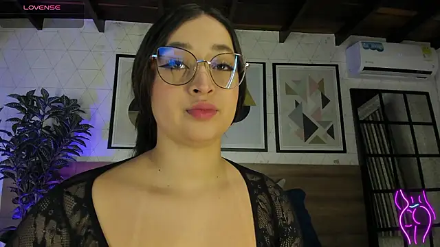 Snapshot of MiaKay1 chatting on March 6, 2026, 3:34 am MiaKay1 online show from March 6, 2026, 3:34 am