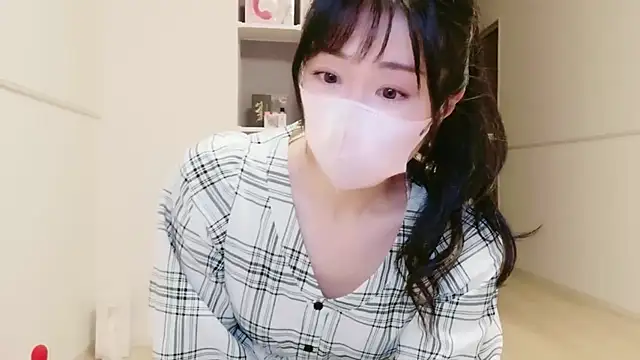 Snapshot of IORio2 chatting on February 19, 2026, 5:32 pm IORio2 online show from February 19, 2026, 5:32 pm