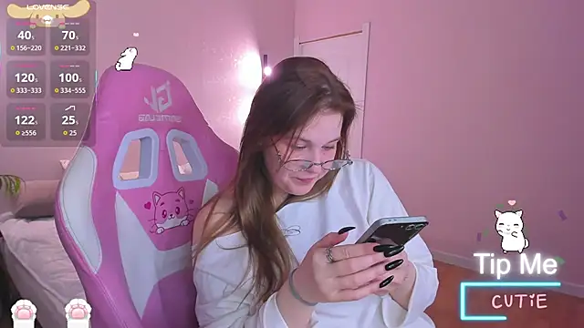 Colleen Blake online show from December 3, 2025, 5:01 pm