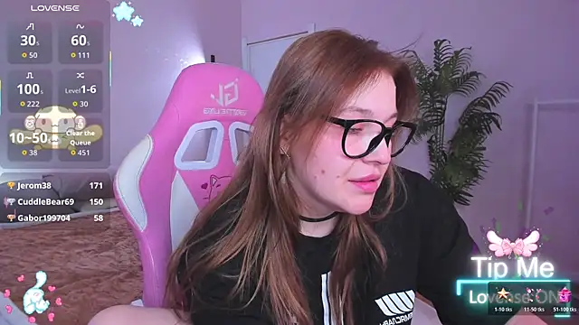 Snapshot of Colleen_Blake chatting on November 15, 2025, 5:11 am Colleen Blake online show from November 15, 2025, 5:11 am