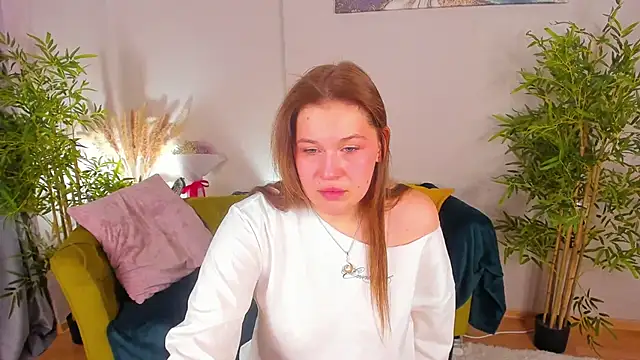 Snapshot of Colleen_Blake chatting on November 19, 2025, 5:02 pm Colleen Blake online show from November 19, 2025, 5:02 pm