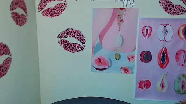  SusieSu  online show from November 17, 2025, 1:15 pm