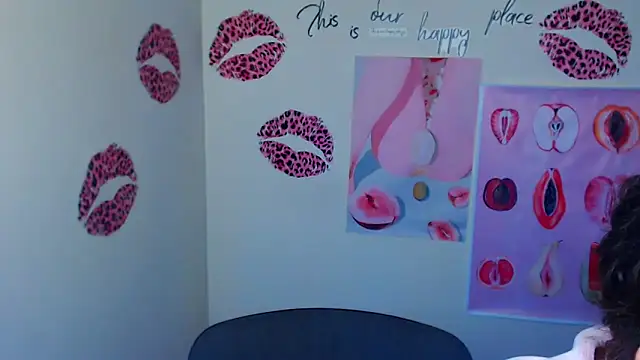 Snapshot of _SusieSu_ chatting on March 22, 2026, 7:21 am SusieSu online show from March 22, 2026, 7:21 am