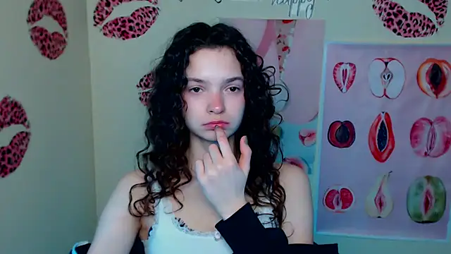 Snapshot of _SusieSu_ chatting on February 23, 2026, 7:20 am SusieSu online show from February 23, 2026, 7:20 am