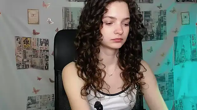 SusieSu  online show from April 27, 2026, 12:36 pm