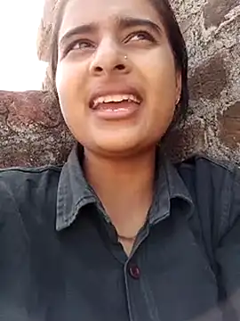 Cute-Nilam online show from February 5, 2025, 5:41 am