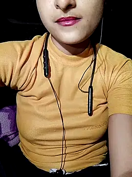 Cute-Nilam online show from January 10, 2025, 3:27 pm