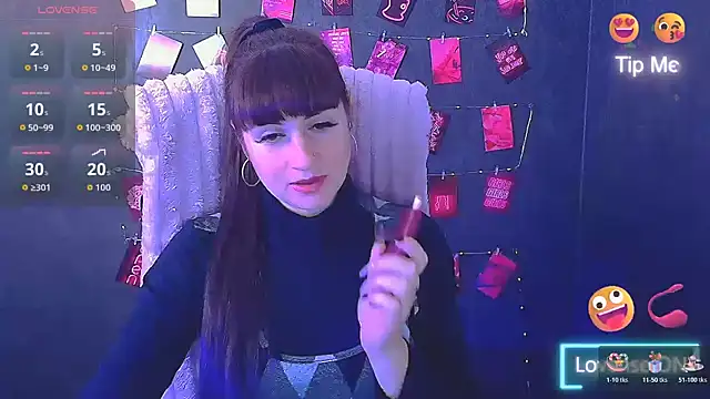 Snapshot of Violla_My chatting on November 16, 2025, 7:02 am Violla My online show from November 16, 2025, 7:02 am