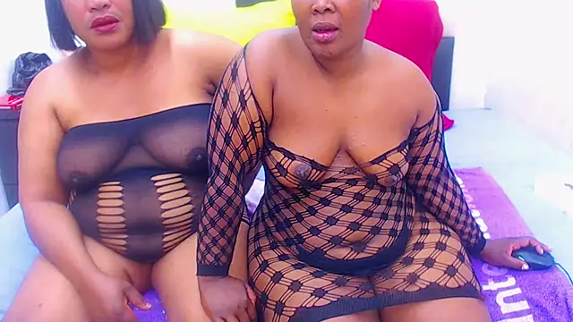 LICKABLEASSxxxx online show from November 11, 2025, 4:29 am