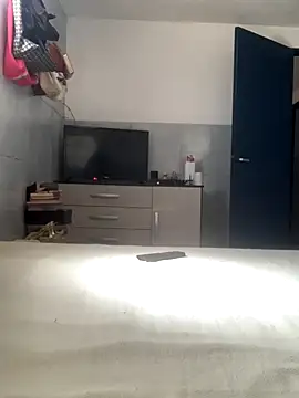 Snapshot of Gabrielleof chatting on October 16, 2025, 11:29 am Gabrielleof online show from October 16, 2025, 11:29 am