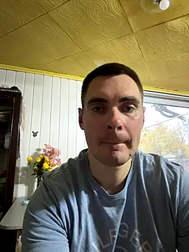 Snapshot of Rowing199456 chatting on November 6, 2025, 1:15 pm Rowing199456 online show from November 6, 2025, 1:15 pm