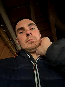 Snapshot of Rowing199456 chatting on October 31, 2025, 12:13 pm Rowing199456 online show from October 31, 2025, 12:13 pm