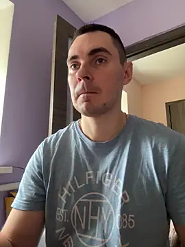 Snapshot of Rowing199456 chatting on October 20, 2025, 6:37 am Rowing199456 online show from October 20, 2025, 6:37 am