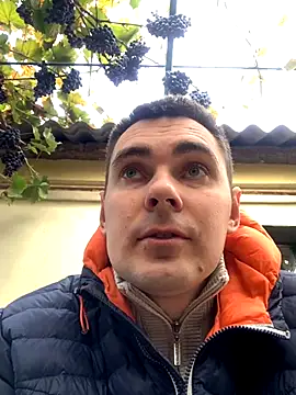 Snapshot of Rowing199456 chatting on October 12, 2025, 7:32 am Rowing199456 online show from October 12, 2025, 7:32 am