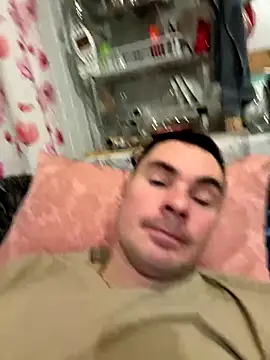 Snapshot of Rowing199456 chatting on November 6, 2025, 1:09 am Rowing199456 online show from November 6, 2025, 1:09 am