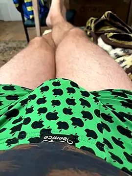 Snapshot of Rowing199456 chatting on October 29, 2025, 11:25 pm Rowing199456 online show from October 29, 2025, 11:25 pm