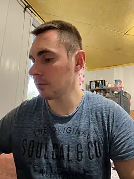 Snapshot of Rowing199456 chatting on November 7, 2025, 5:56 am Rowing199456 online show from November 7, 2025, 5:56 am