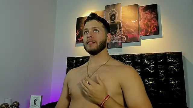 Snapshot of BastianFerrari chatting on October 10, 2025, 4:13 am BastianFerrari online show from October 10, 2025, 4:13 am