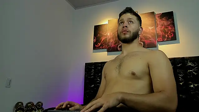 Snapshot of BastianFerrari chatting on October 20, 2025, 2:17 pm BastianFerrari online show from October 20, 2025, 2:17 pm