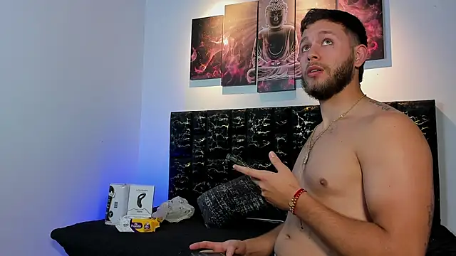 Snapshot of BastianFerrari chatting on November 28, 2025, 2:45 am BastianFerrari online show from November 28, 2025, 2:45 am