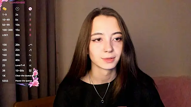 EvaBradley online show from October 16, 2025, 6:49 pm