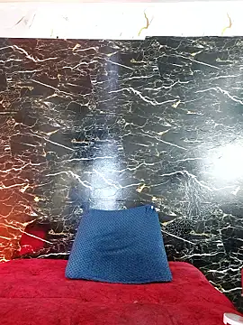 crislingery dolli online show from January 10, 2026, 1:17 pm