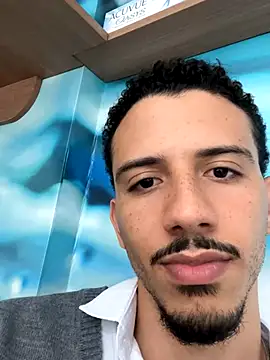 pteno1 online show from December 4, 2024, 6:55 pm