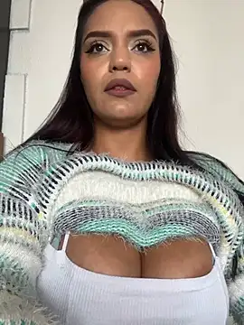 Sara-77 online show from July 3, 2026, 4:24 pm