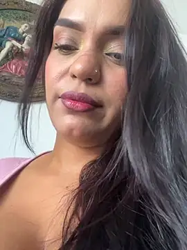 Snapshot of Sara-77 chatting on June 1, 2026, 7:57 pm Sara-77 online show from June 1, 2026, 7:57 pm