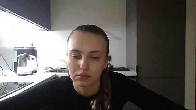 Snapshot of Sweety_Nika chatting on October 3, 2025, 8:21 pm Sweety Nika online show from October 3, 2025, 8:21 pm