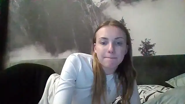 Snapshot of Sweety_Nika chatting on March 17, 2025, 9:57 pm Sweety Nika online show from March 17, 2025, 9:57 pm