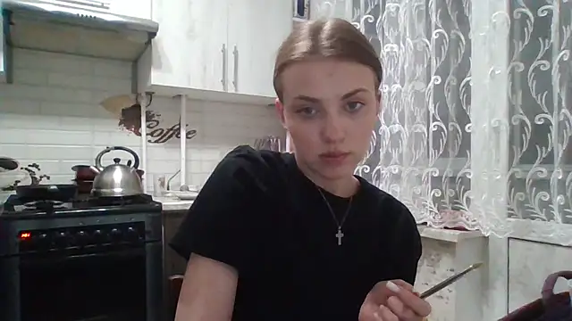 Snapshot of Sweety_Nika chatting on February 20, 2025, 10:04 pm Sweety Nika online show from February 20, 2025, 10:04 pm