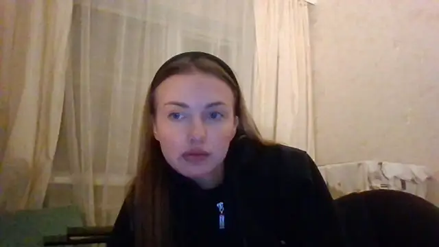 Snapshot of Sweety_Nika chatting on December 17, 2024, 12:45 am Sweety Nika online show from December 17, 2024, 12:45 am