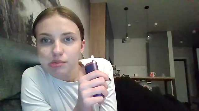 Snapshot of Sweety_Nika chatting on October 7, 2025, 7:37 pm Sweety Nika online show from October 7, 2025, 7:37 pm