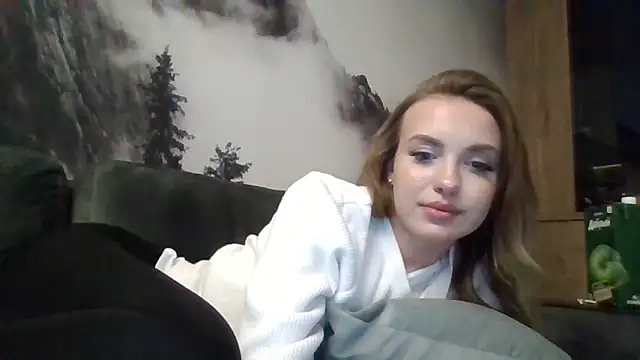 Snapshot of Sweety_Nika chatting on October 10, 2025, 9:48 pm Sweety Nika online show from October 10, 2025, 9:48 pm