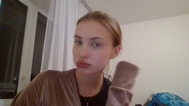 Snapshot of Sweety_Nika chatting on January 14, 2025, 6:49 pm Sweety Nika online show from January 14, 2025, 6:49 pm