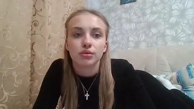 Snapshot of Sweety_Nika chatting on February 16, 2025, 12:41 am Sweety Nika online show from February 16, 2025, 12:41 am