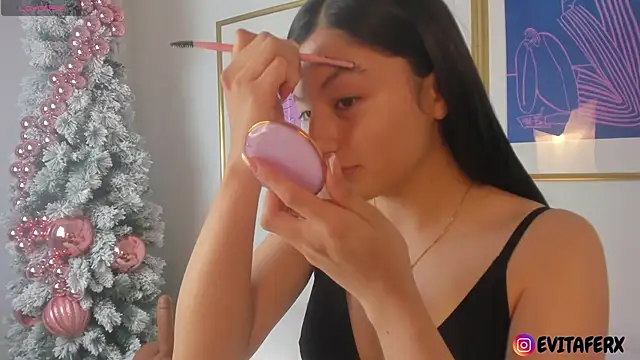 Eva depp online show from December 2, 2025, 1:35 pm