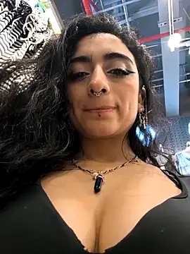 Snapshot of Lila_Desiree chatting on October 18, 2025, 3:36 pm Lila Desiree online show from October 18, 2025, 3:36 pm