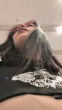 Snapshot of Lila_Desiree chatting on October 22, 2025, 8:30 pm Lila Desiree online show from October 22, 2025, 8:30 pm