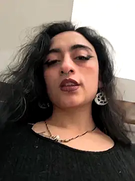 Lila Desiree online show from February 20, 2026, 4:53 pm