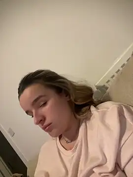 Snapshot of maisiesmithx chatting on February 17, 2026, 11:02 pm maisiesmithx online show from February 17, 2026, 11:02 pm